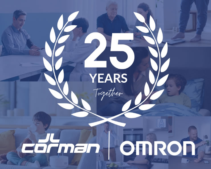 Un medico misura la pressione ad un paziente